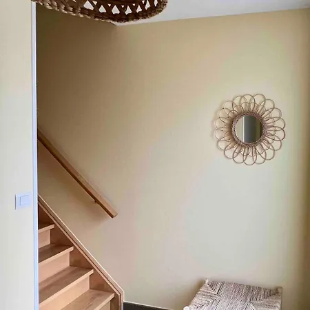 L'opaline, Ravissante Maison Familiale, * ويميرو